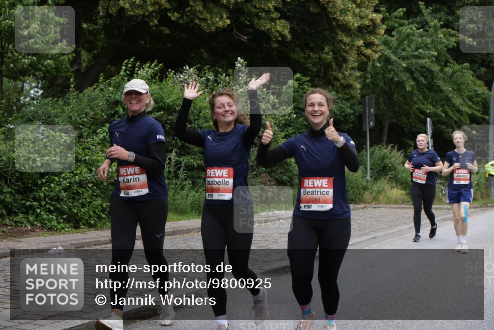 14.06.2026 - REWE Women's Run Jannik Wohlers http://msf.ph/oto/9800925 14.06.2026 11:05:05 Laufen 5090, 6089, 5088, 657 meine-sportfotos.de