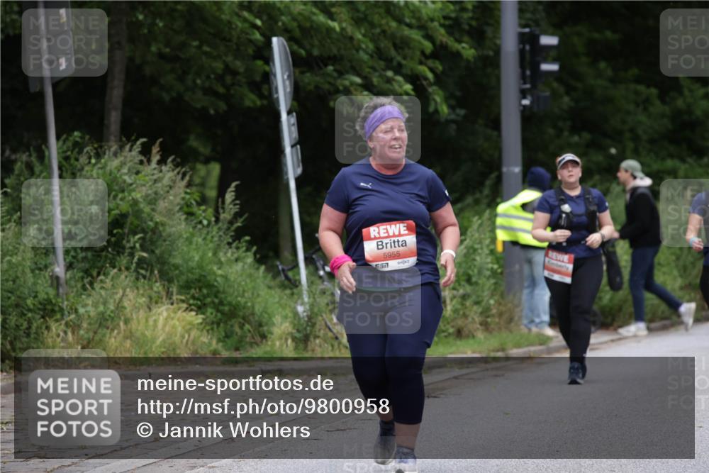 14.06.2026 - REWE Women's Run Jannik Wohlers http://msf.ph/oto/9800958 14.06.2026 11:05:18 Laufen 5955 meine-sportfotos.de