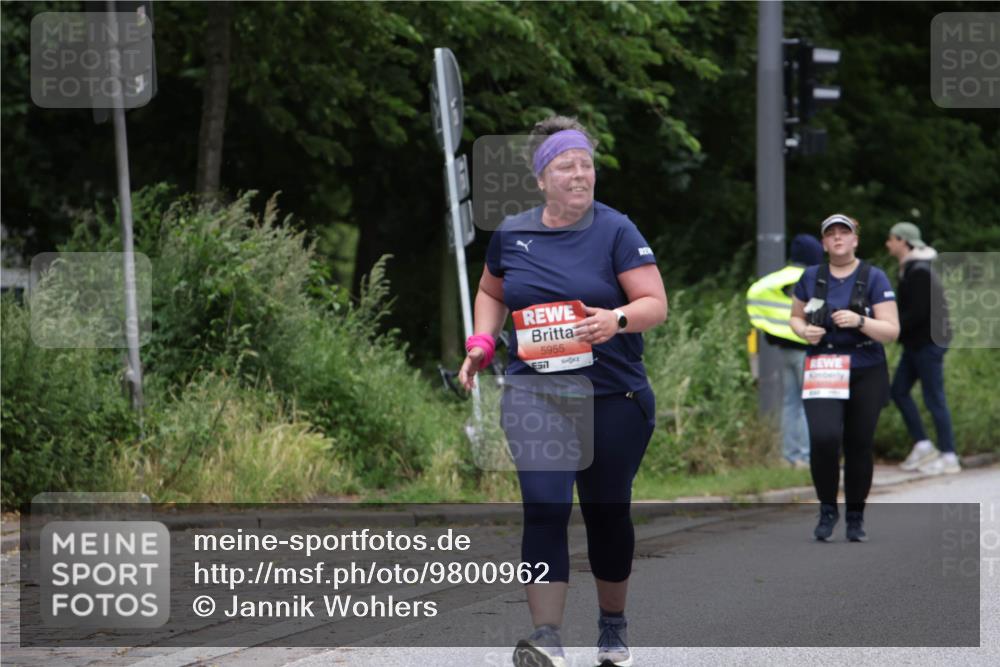 14.06.2026 - REWE Women's Run Jannik Wohlers http://msf.ph/oto/9800962 14.06.2026 11:05:18 Laufen 5955, 657 meine-sportfotos.de