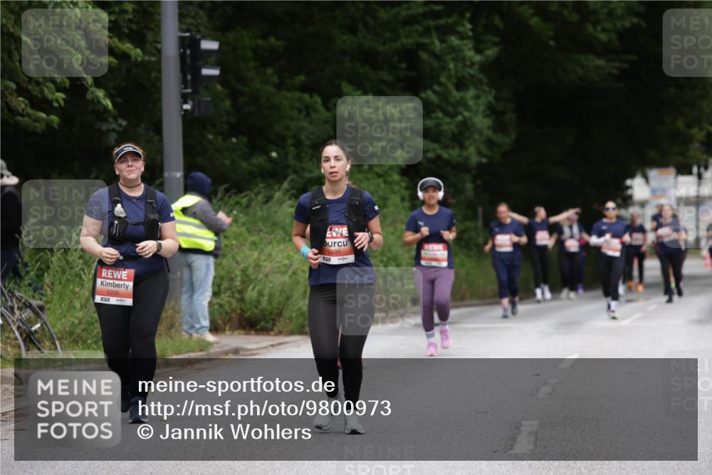 14.06.2026 - REWE Women's Run Jannik Wohlers http://msf.ph/oto/9800973 14.06.2026 11:05:20 Laufen 5205, 57, 5936, 7 meine-sportfotos.de