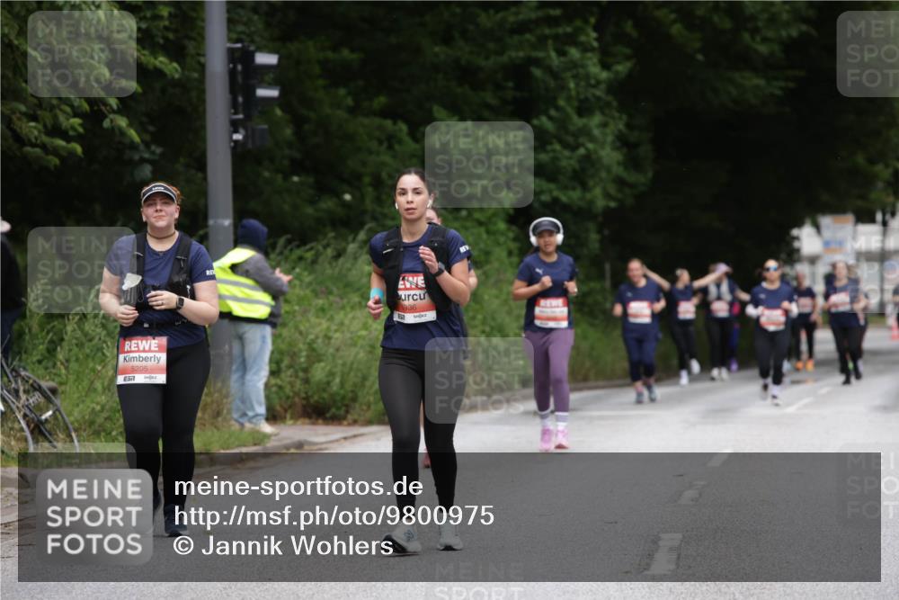 14.06.2026 - REWE Women's Run Jannik Wohlers http://msf.ph/oto/9800975 14.06.2026 11:05:20 Laufen 7, 5205, 6936 meine-sportfotos.de