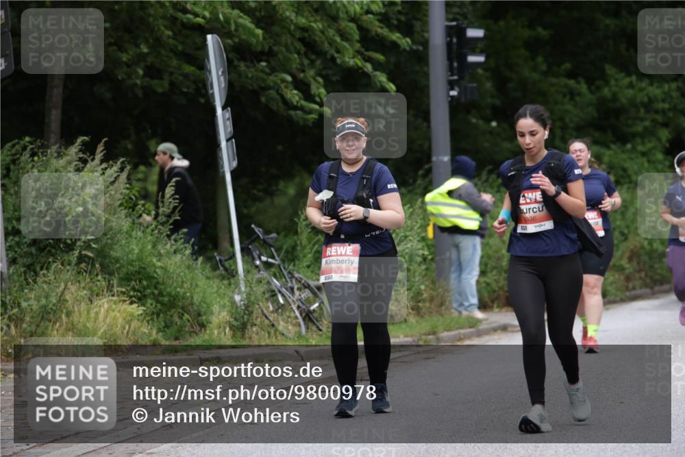 14.06.2026 - REWE Women's Run Jannik Wohlers http://msf.ph/oto/9800978 14.06.2026 11:05:21 Laufen 517, 5205, 936 meine-sportfotos.de