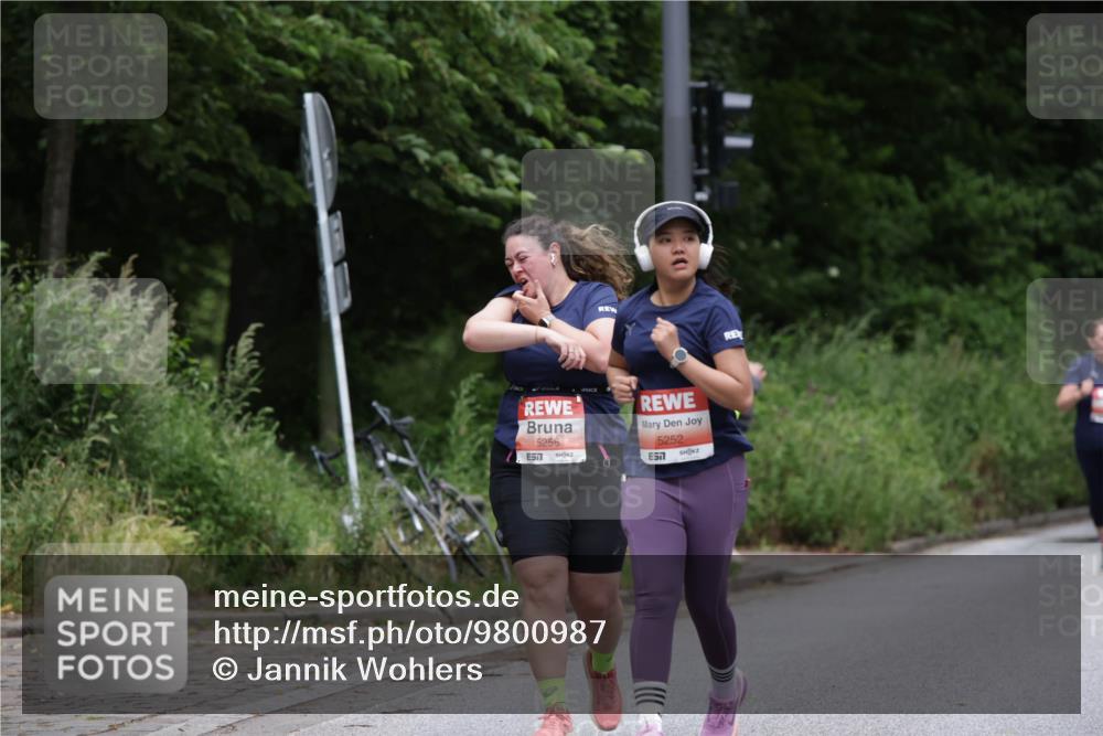 14.06.2026 - REWE Women's Run Jannik Wohlers http://msf.ph/oto/9800987 14.06.2026 11:05:27 Laufen 65, 5256, 5252, 7 meine-sportfotos.de