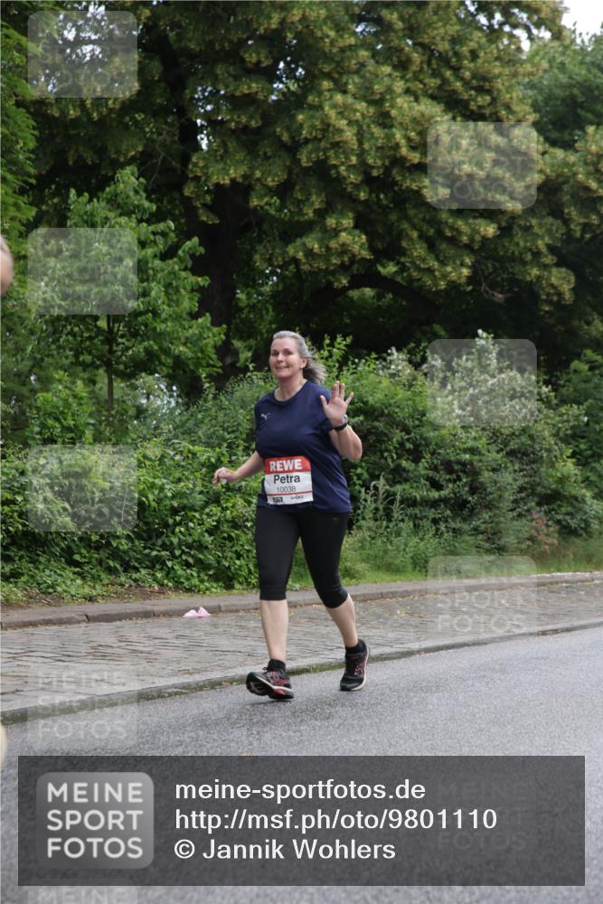 14.06.2026 - REWE Women's Run Jannik Wohlers http://msf.ph/oto/9801110 14.06.2026 10:08:56 Laufen 10038, 157 meine-sportfotos.de
