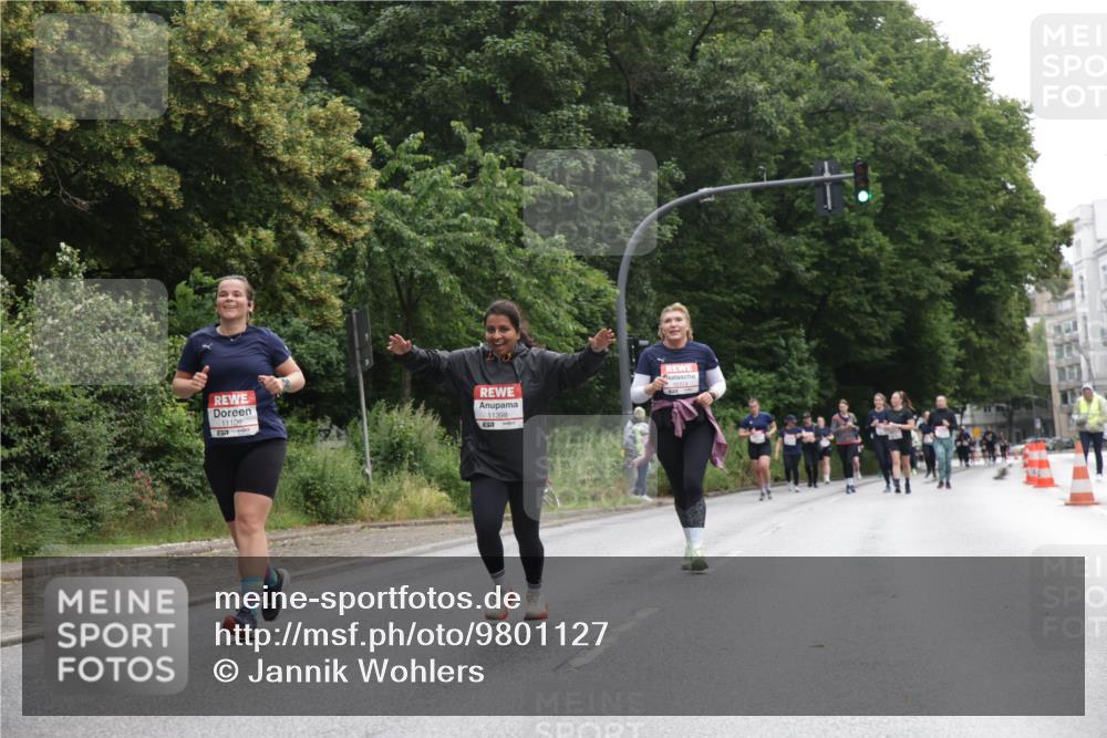 14.06.2026 - REWE Women's Run Jannik Wohlers http://msf.ph/oto/9801127 14.06.2026 10:09:00 Laufen 7, 10314, 11398 meine-sportfotos.de