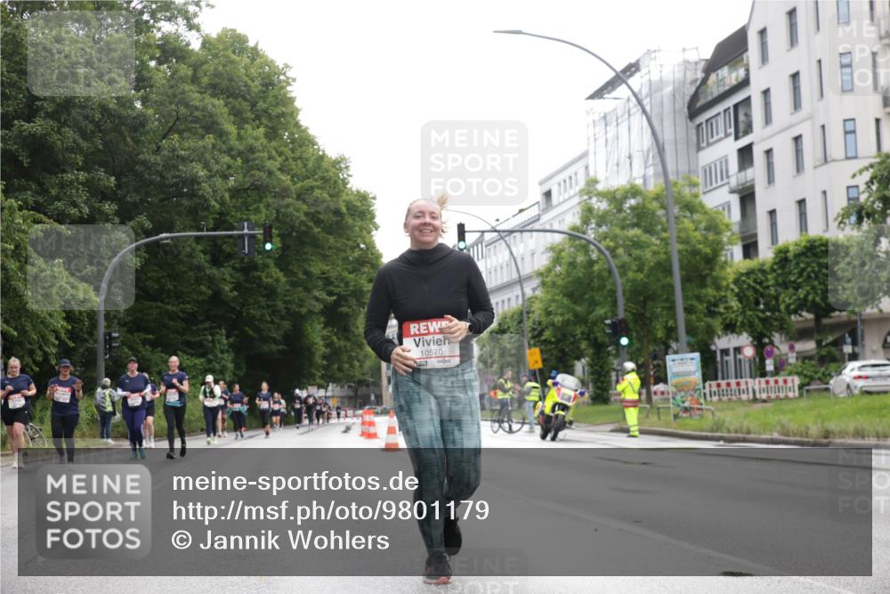14.06.2026 - REWE Women's Run Jannik Wohlers http://msf.ph/oto/9801179 14.06.2026 10:09:14 Laufen 10570, 57 meine-sportfotos.de