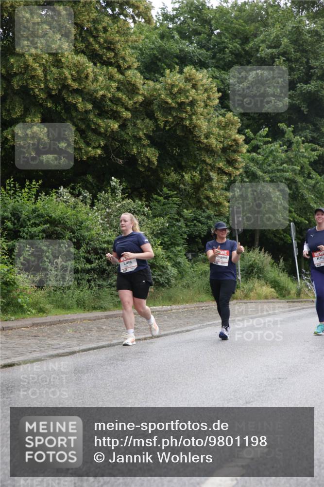 14.06.2026 - REWE Women's Run Jannik Wohlers http://msf.ph/oto/9801198 14.06.2026 10:09:19 Laufen 10472 meine-sportfotos.de