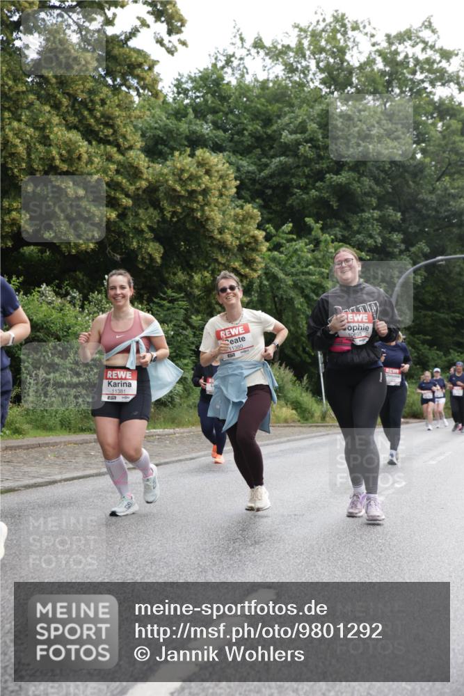 14.06.2026 - REWE Women's Run Jannik Wohlers http://msf.ph/oto/9801292 14.06.2026 10:09:36 Laufen 11381, 57, 11380, 10698 meine-sportfotos.de