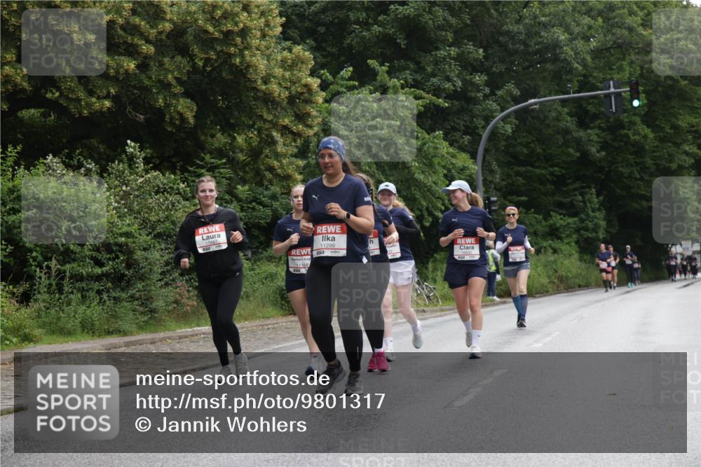 14.06.2026 - REWE Women's Run Jannik Wohlers http://msf.ph/oto/9801317 14.06.2026 10:09:44 Laufen 10487, 11299, 11168 meine-sportfotos.de