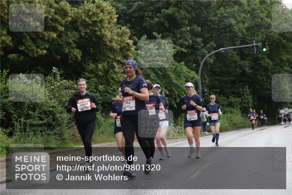 14.06.2026 - REWE Women's Run Jannik Wohlers http://msf.ph/oto/9801320 14.06.2026 10:09:44 Laufen 10487, 11299, 029, 1151 meine-sportfotos.de