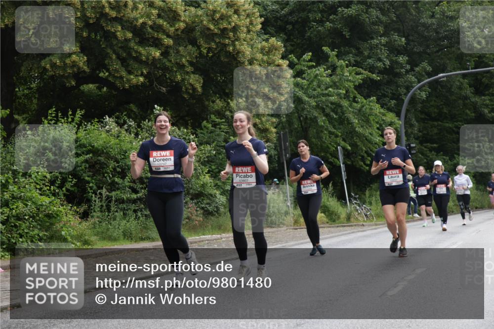 14.06.2026 - REWE Women's Run Jannik Wohlers http://msf.ph/oto/9801480 14.06.2026 10:10:21 Laufen 10797, 10807 meine-sportfotos.de