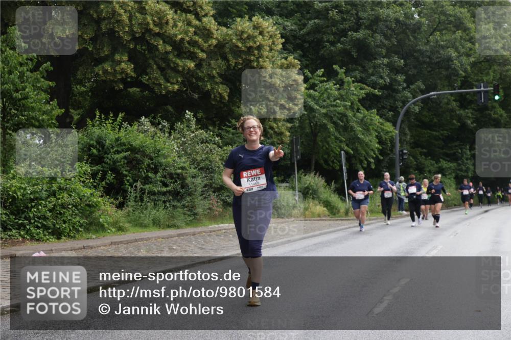 14.06.2026 - REWE Women's Run Jannik Wohlers http://msf.ph/oto/9801584 14.06.2026 10:10:41 Laufen 11460 meine-sportfotos.de
