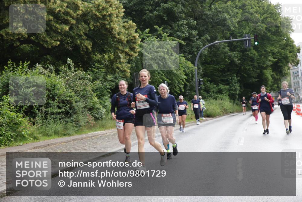 14.06.2026 - REWE Women's Run Jannik Wohlers http://msf.ph/oto/9801729 14.06.2026 10:11:22 Laufen 11449 meine-sportfotos.de