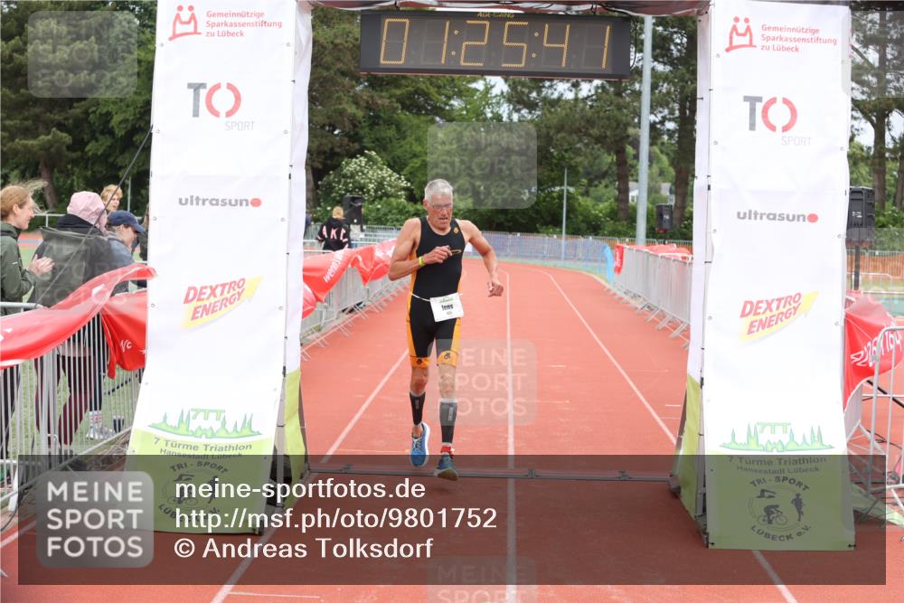 14.06.2026 - 7 Türme Triathlon Andreas Tolksdorf http://msf.ph/oto/9801752 14.06.2026 11:55:40 Ziel 435 meine-sportfotos.de