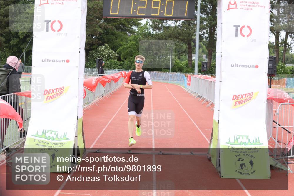 14.06.2026 - 7 Türme Triathlon Andreas Tolksdorf http://msf.ph/oto/9801899 14.06.2026 11:59:01 Ziel 413 meine-sportfotos.de