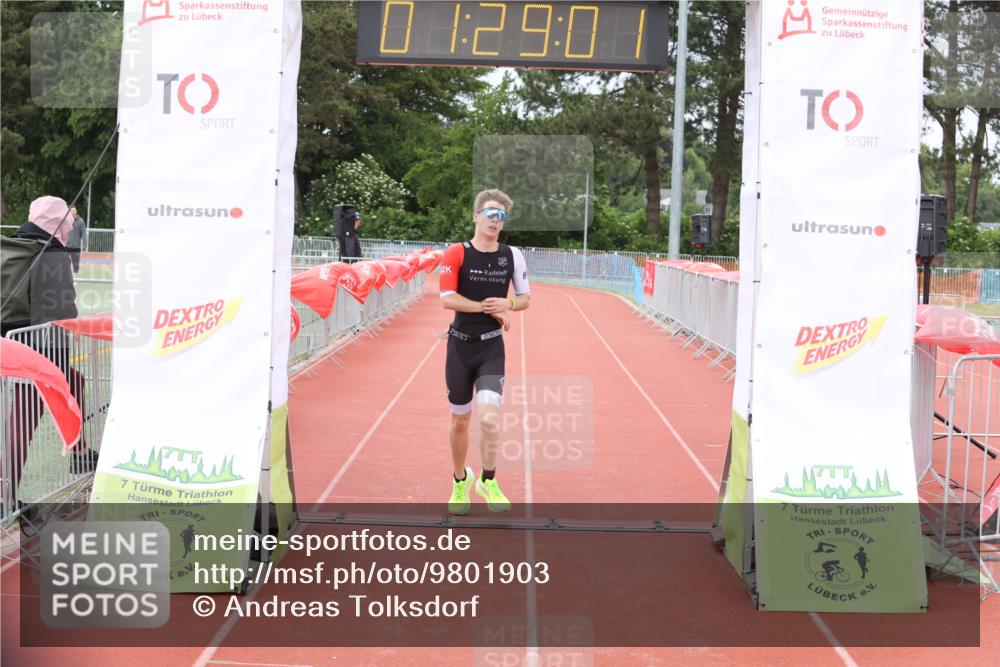 14.06.2026 - 7 Türme Triathlon Andreas Tolksdorf http://msf.ph/oto/9801903 14.06.2026 11:59:01 Ziel 413 meine-sportfotos.de