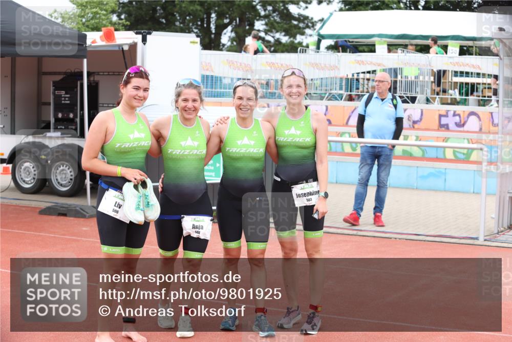 14.06.2026 - 7 Türme Triathlon Andreas Tolksdorf http://msf.ph/oto/9801925 14.06.2026 11:59:24 Ziel  meine-sportfotos.de