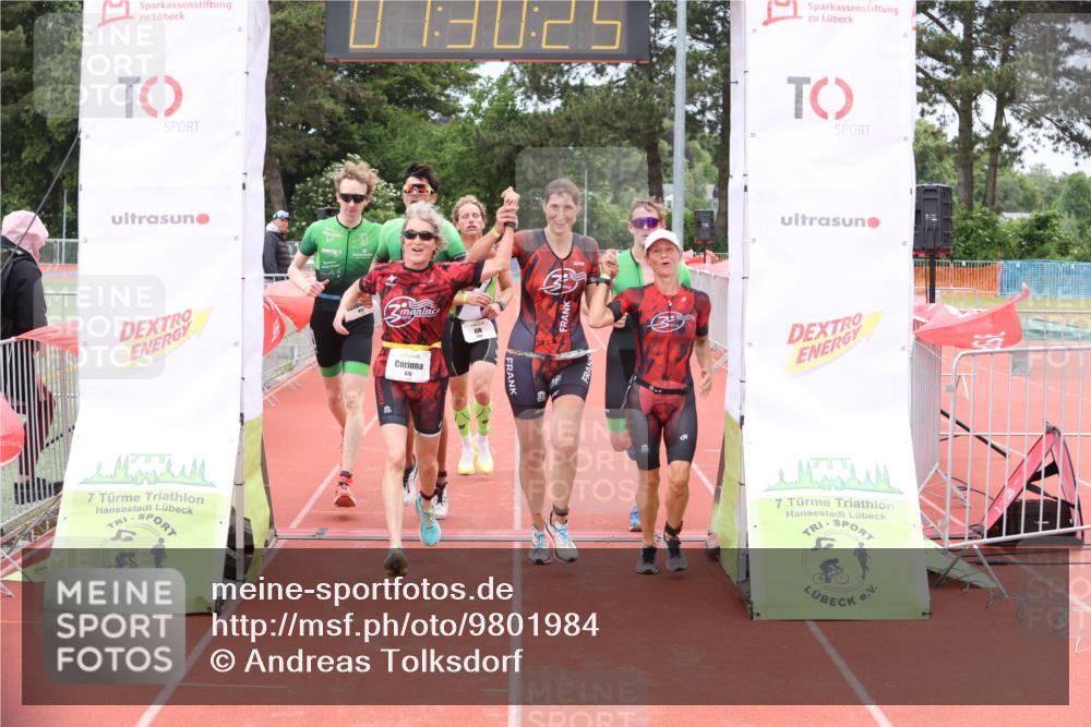 14.06.2026 - 7 Türme Triathlon Andreas Tolksdorf http://msf.ph/oto/9801984 14.06.2026 12:00:24 Ziel 450, 451, 452, 453, 475, 476, 477 meine-sportfotos.de