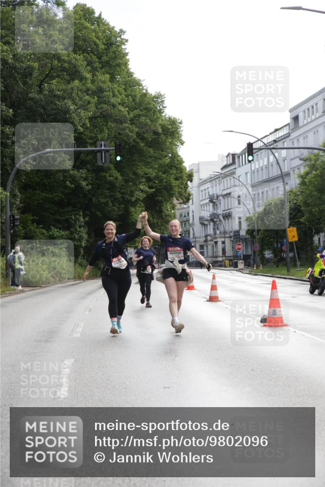 14.06.2026 - REWE Women's Run Jannik Wohlers http://msf.ph/oto/9802096 14.06.2026 10:12:38 Laufen 1 meine-sportfotos.de