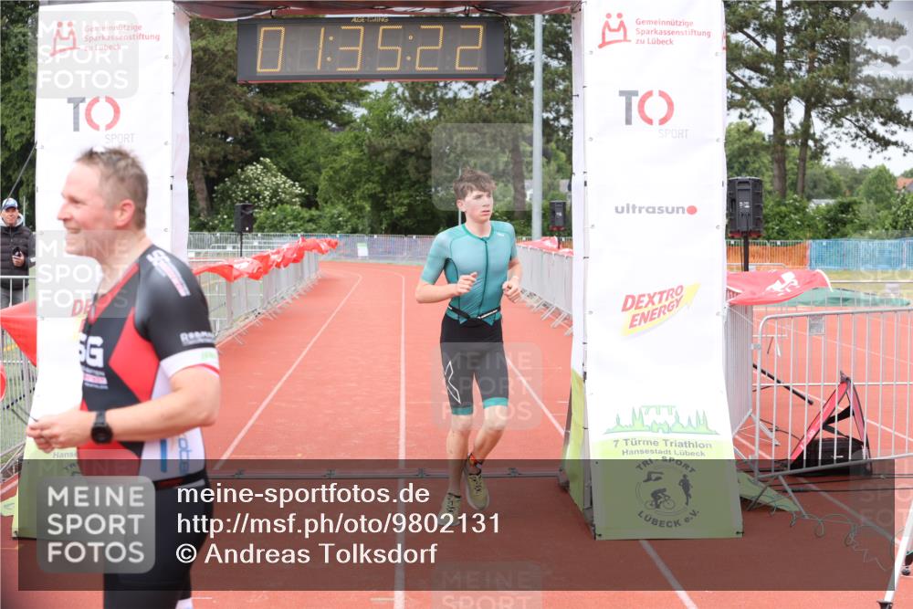 14.06.2026 - 7 Türme Triathlon Andreas Tolksdorf http://msf.ph/oto/9802131 14.06.2026 12:05:21 Ziel 454 meine-sportfotos.de
