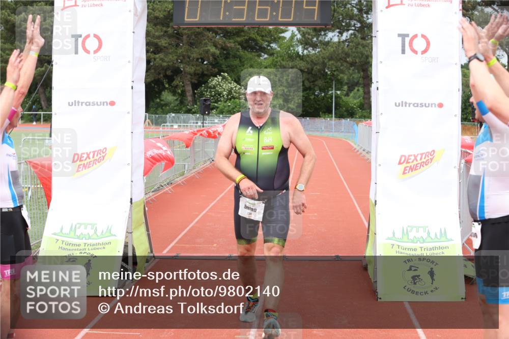 14.06.2026 - 7 Türme Triathlon Andreas Tolksdorf http://msf.ph/oto/9802140 14.06.2026 12:06:04 Ziel 534 meine-sportfotos.de