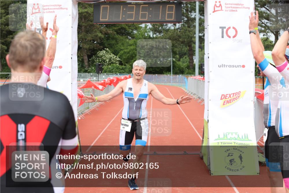 14.06.2026 - 7 Türme Triathlon Andreas Tolksdorf http://msf.ph/oto/9802165 14.06.2026 12:06:18 Ziel 447 meine-sportfotos.de