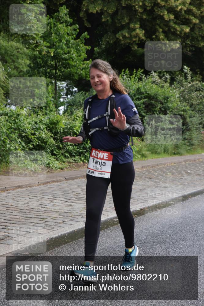 14.06.2026 - REWE Women's Run Jannik Wohlers http://msf.ph/oto/9802210 14.06.2026 10:13:16 Laufen 11054, 7 meine-sportfotos.de
