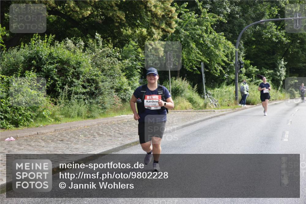 14.06.2026 - REWE Women's Run Jannik Wohlers http://msf.ph/oto/9802228 14.06.2026 10:13:33 Laufen 11256 meine-sportfotos.de