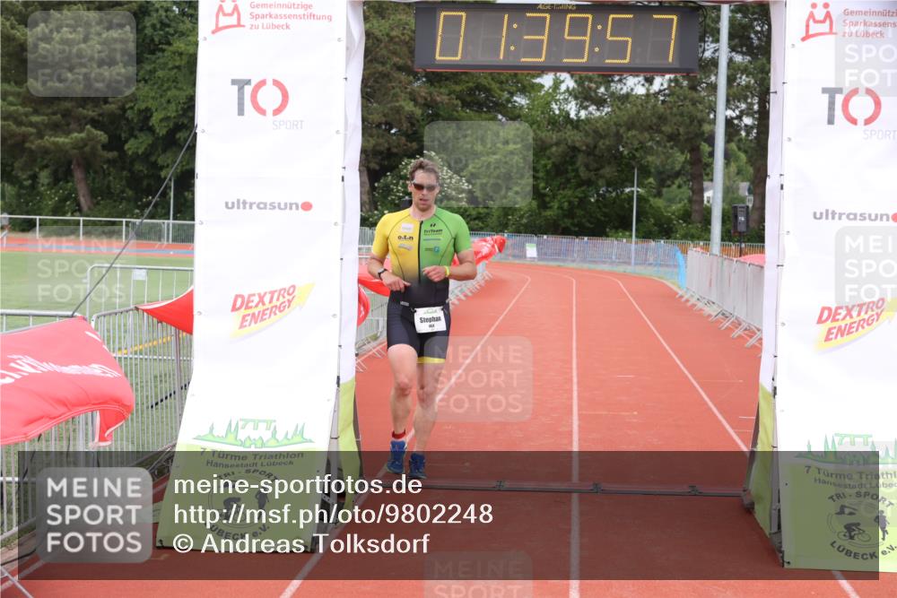 14.06.2026 - 7 Türme Triathlon Andreas Tolksdorf http://msf.ph/oto/9802248 14.06.2026 12:09:57 Ziel 464 meine-sportfotos.de