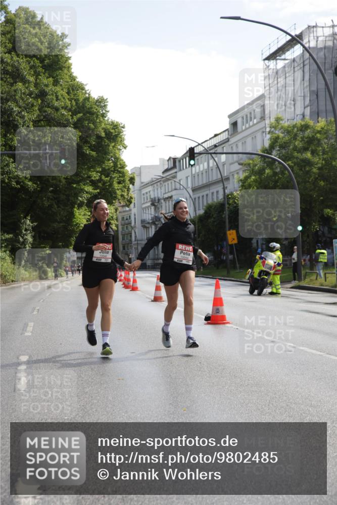 14.06.2026 - REWE Women's Run Jannik Wohlers http://msf.ph/oto/9802485 14.06.2026 10:14:33 Laufen 10044, 10045, 01 meine-sportfotos.de