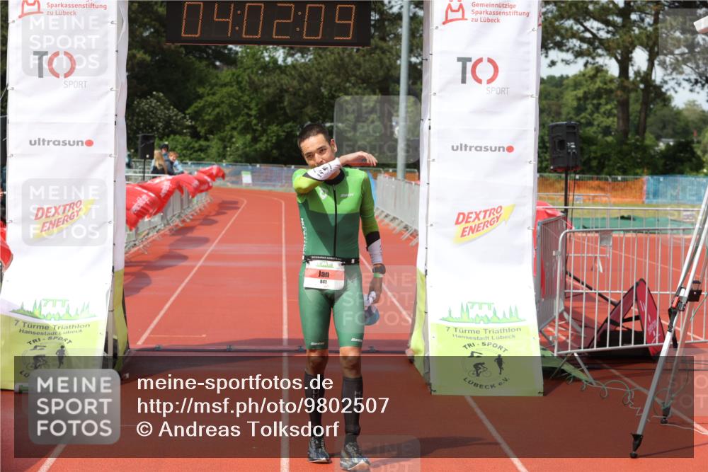 14.06.2026 - 7 Türme Triathlon Andreas Tolksdorf http://msf.ph/oto/9802507 14.06.2026 15:02:09 Ziel 841 meine-sportfotos.de