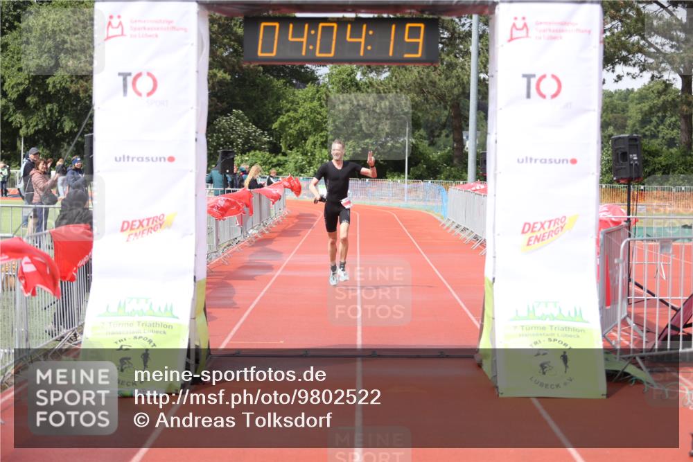 14.06.2026 - 7 Türme Triathlon Andreas Tolksdorf http://msf.ph/oto/9802522 14.06.2026 15:04:19 Ziel 878 meine-sportfotos.de