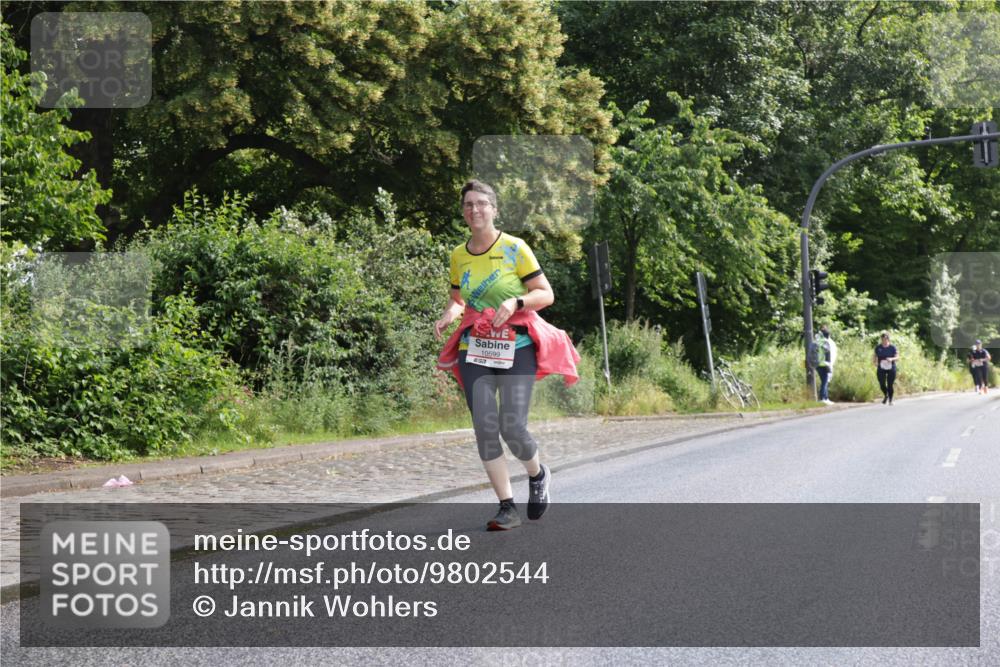 14.06.2026 - REWE Women's Run Jannik Wohlers http://msf.ph/oto/9802544 14.06.2026 10:15:09 Laufen 10599 meine-sportfotos.de