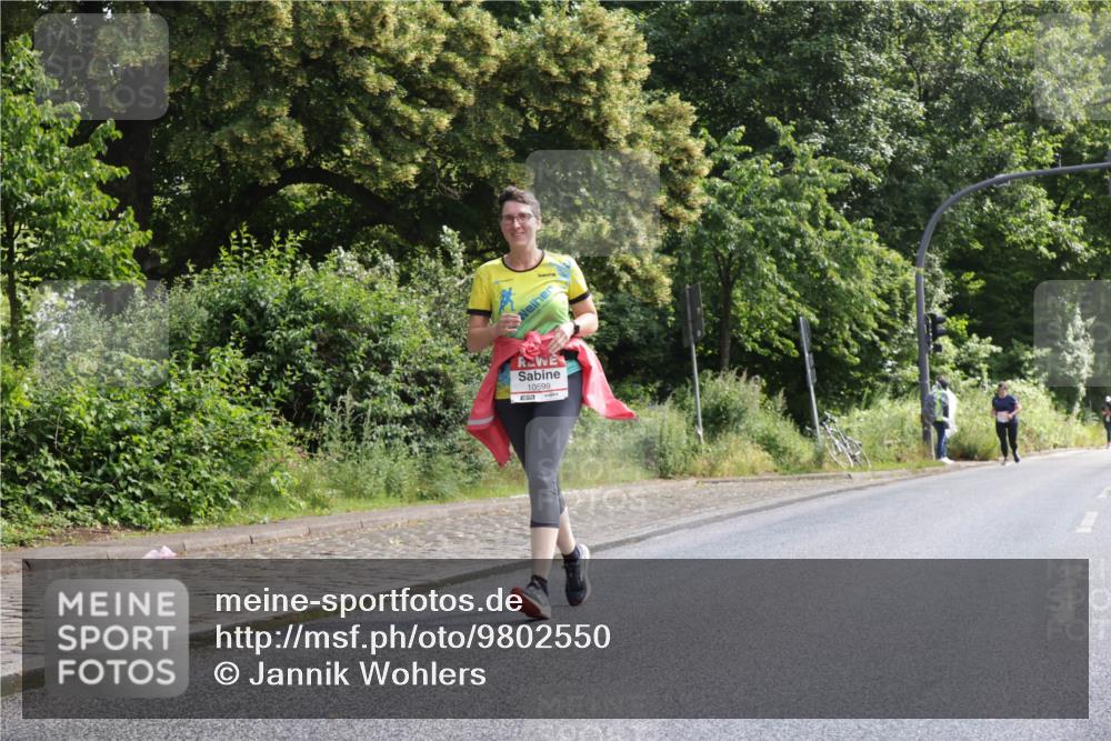 14.06.2026 - REWE Women's Run Jannik Wohlers http://msf.ph/oto/9802550 14.06.2026 10:15:09 Laufen 10599, 657 meine-sportfotos.de