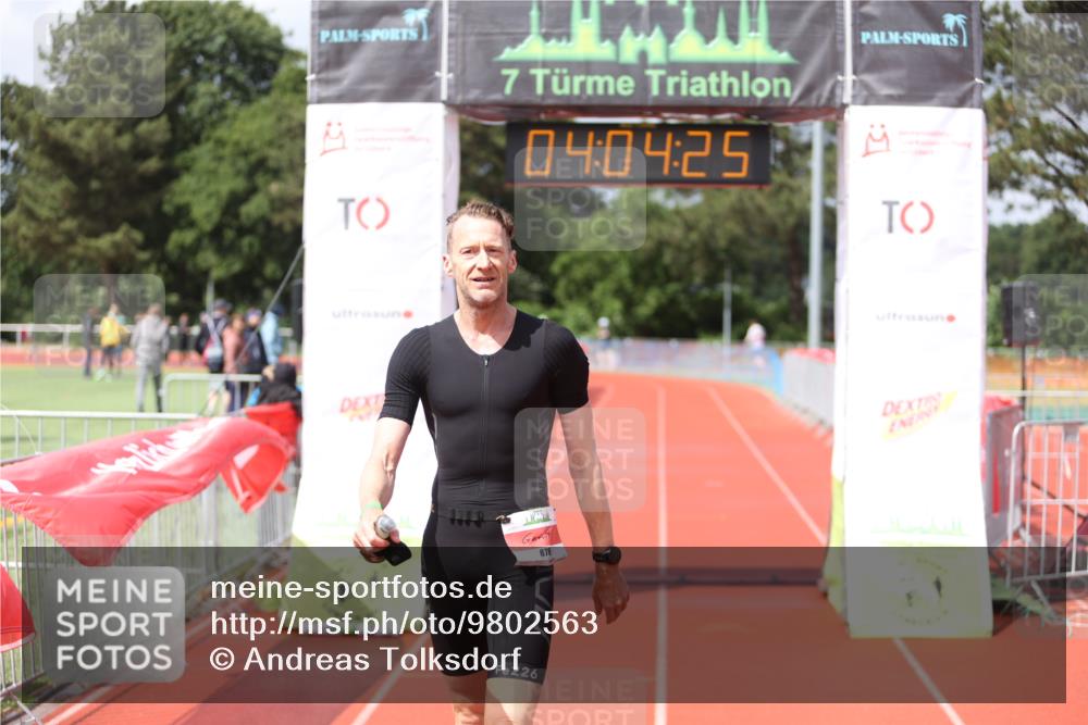 14.06.2026 - 7 Türme Triathlon Andreas Tolksdorf http://msf.ph/oto/9802563 14.06.2026 15:04:25 Ziel 878 meine-sportfotos.de