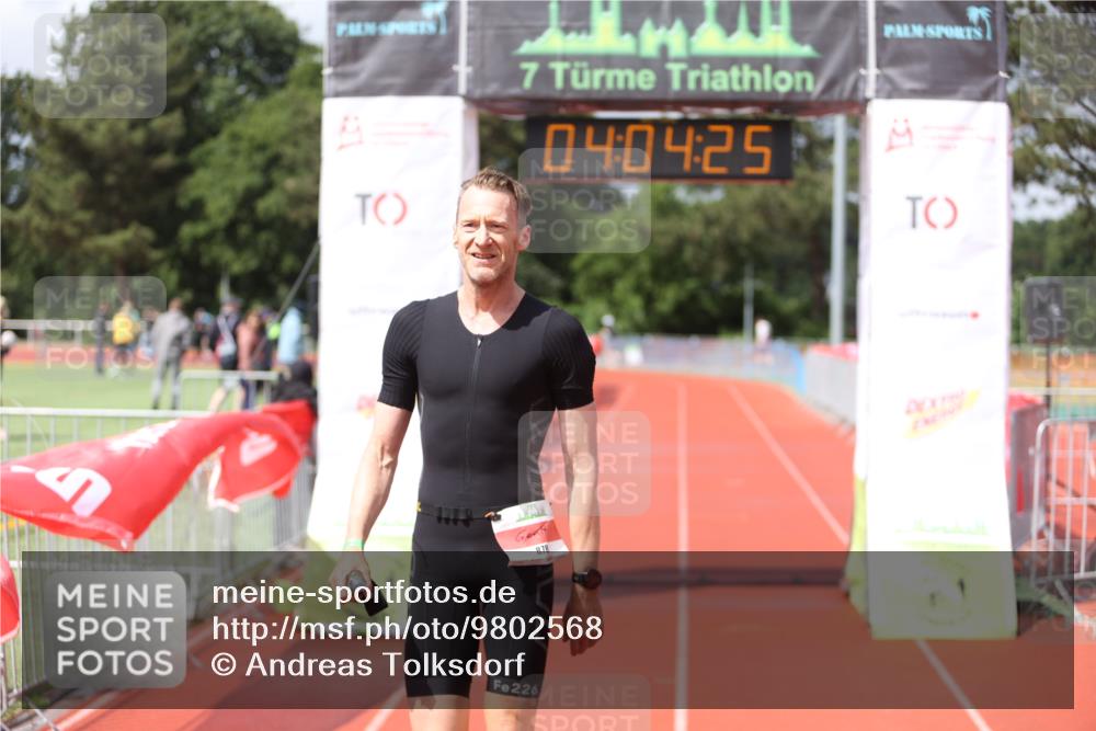 14.06.2026 - 7 Türme Triathlon Andreas Tolksdorf http://msf.ph/oto/9802568 14.06.2026 15:04:25 Ziel 878 meine-sportfotos.de
