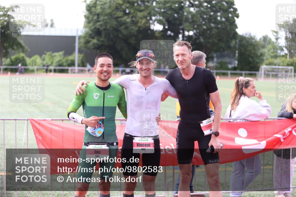 14.06.2026 - 7 Türme Triathlon Andreas Tolksdorf http://msf.ph/oto/9802583 14.06.2026 15:04:59 Ziel  meine-sportfotos.de