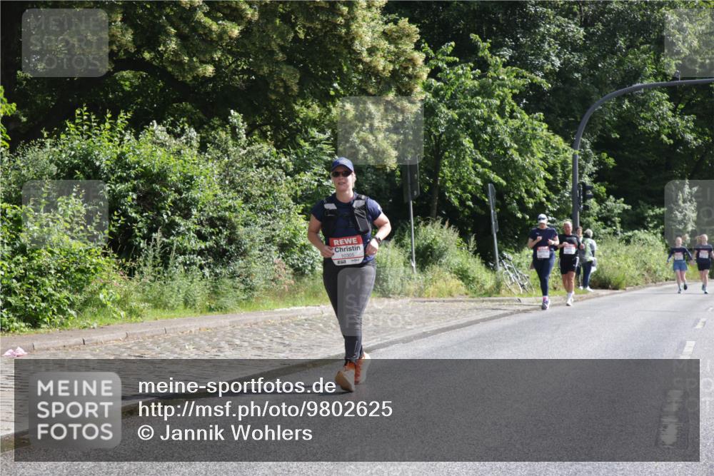 14.06.2026 - REWE Women's Run Jannik Wohlers http://msf.ph/oto/9802625 14.06.2026 10:15:29 Laufen 10305 meine-sportfotos.de