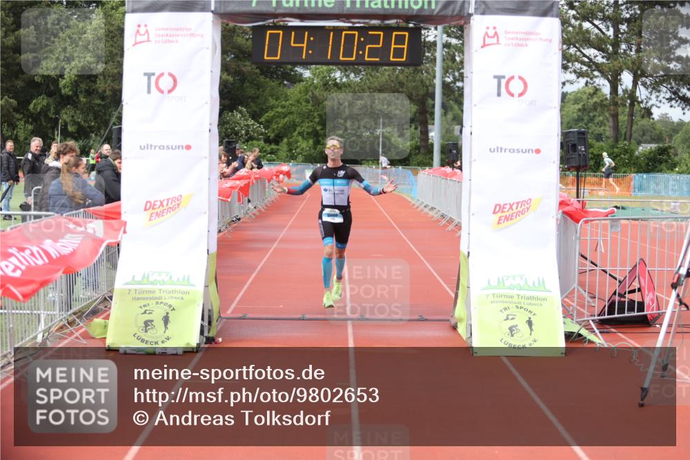 14.06.2026 - 7 Türme Triathlon Andreas Tolksdorf http://msf.ph/oto/9802653 14.06.2026 15:10:26 Ziel 1136 meine-sportfotos.de