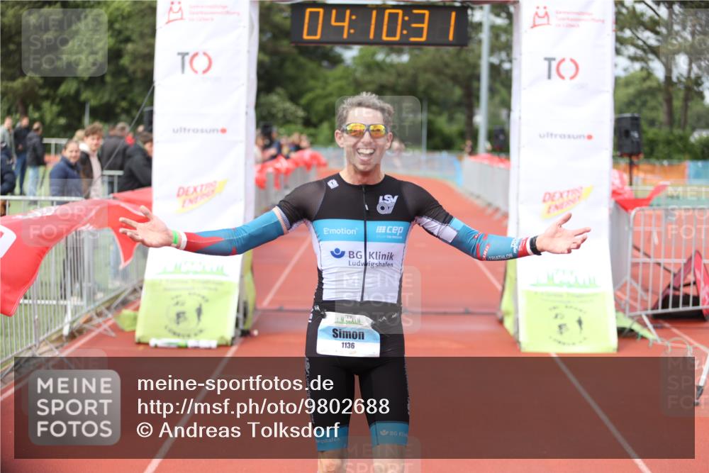 14.06.2026 - 7 Türme Triathlon Andreas Tolksdorf http://msf.ph/oto/9802688 14.06.2026 15:10:30 Ziel 1136 meine-sportfotos.de