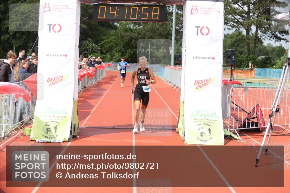 14.06.2026 - 7 Türme Triathlon Andreas Tolksdorf http://msf.ph/oto/9802721 14.06.2026 15:10:57 Ziel 931, 1042 meine-sportfotos.de