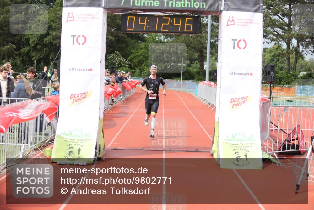 14.06.2026 - 7 Türme Triathlon Andreas Tolksdorf http://msf.ph/oto/9802771 14.06.2026 15:12:45 Ziel 757 meine-sportfotos.de