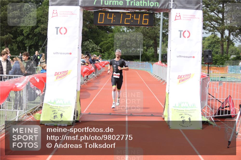 14.06.2026 - 7 Türme Triathlon Andreas Tolksdorf http://msf.ph/oto/9802775 14.06.2026 15:12:45 Ziel 757 meine-sportfotos.de