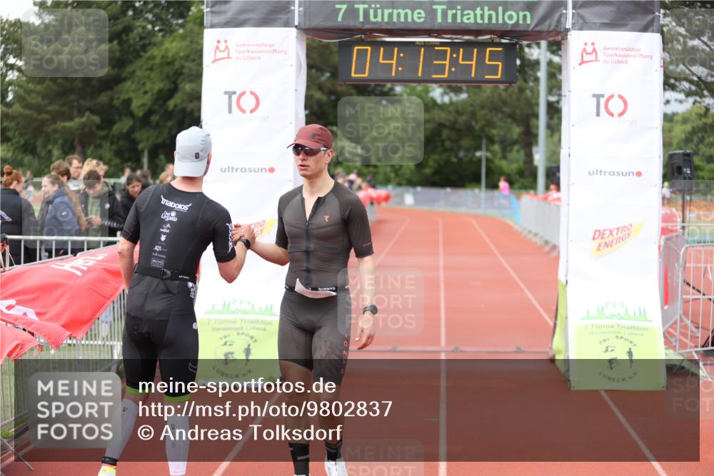 14.06.2026 - 7 Türme Triathlon Andreas Tolksdorf http://msf.ph/oto/9802837 14.06.2026 15:13:43 Ziel 924 meine-sportfotos.de