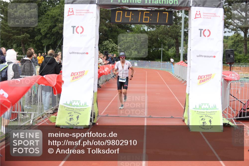 14.06.2026 - 7 Türme Triathlon Andreas Tolksdorf http://msf.ph/oto/9802910 14.06.2026 15:16:15 Ziel 1118 meine-sportfotos.de