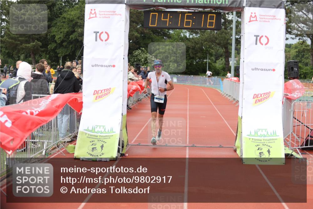 14.06.2026 - 7 Türme Triathlon Andreas Tolksdorf http://msf.ph/oto/9802917 14.06.2026 15:16:16 Ziel 1118 meine-sportfotos.de
