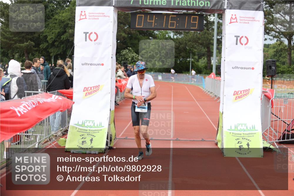 14.06.2026 - 7 Türme Triathlon Andreas Tolksdorf http://msf.ph/oto/9802928 14.06.2026 15:16:17 Ziel 1118 meine-sportfotos.de