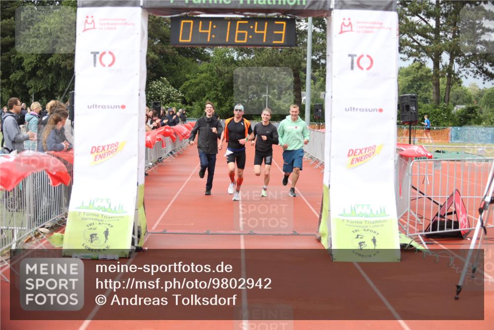 14.06.2026 - 7 Türme Triathlon Andreas Tolksdorf http://msf.ph/oto/9802942 14.06.2026 15:16:41 Ziel 689, 1088 meine-sportfotos.de