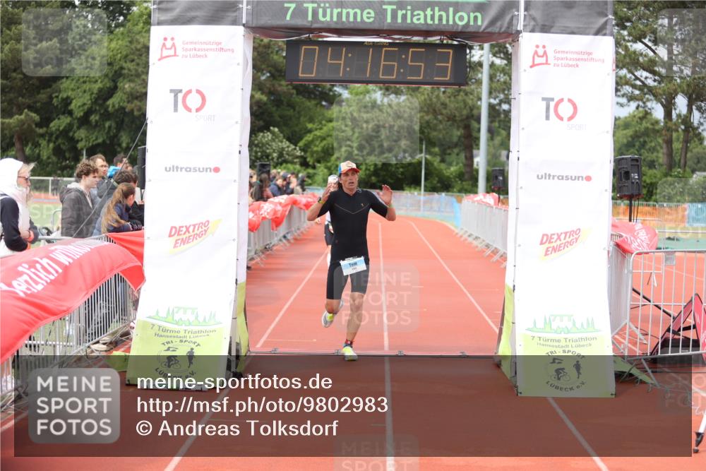 14.06.2026 - 7 Türme Triathlon Andreas Tolksdorf http://msf.ph/oto/9802983 14.06.2026 15:16:51 Ziel 689, 877, 1088, 1144 meine-sportfotos.de