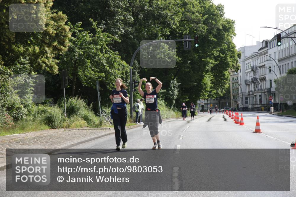 14.06.2026 - REWE Women's Run Jannik Wohlers http://msf.ph/oto/9803053 14.06.2026 10:17:27 Laufen 11052 meine-sportfotos.de